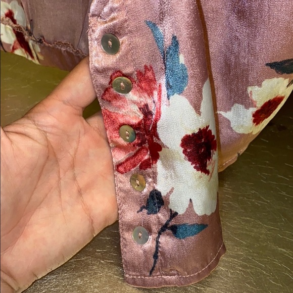 Button up Floral Silk Top - Picture 2 of 3